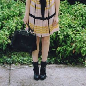 Final Sale-Gorgeous Dooney & Bourke Purse